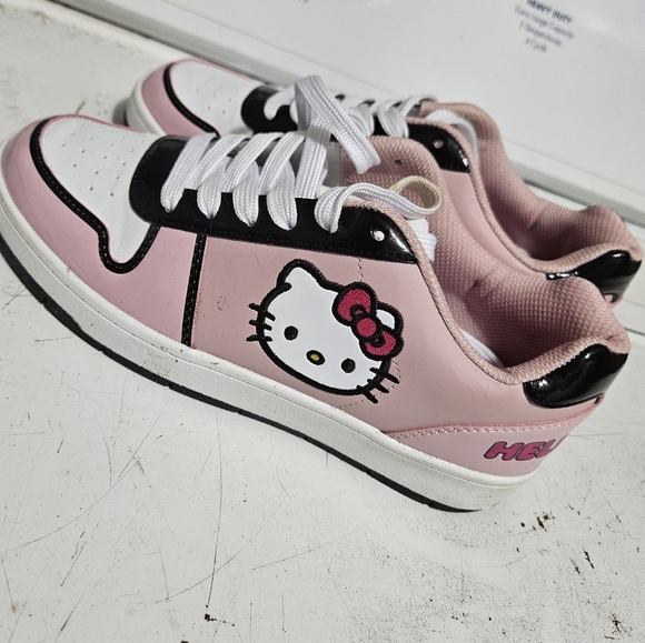 Sanrio Hello kitty casual sneakers! - Picture 1 of 6